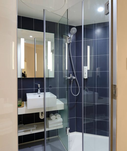 Blauwe badkamer tegels